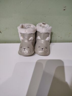 Carter's 3-6 Months Bear Cat Grey Silver BSilver Teddy Faux-Fur Lined Kids Boots